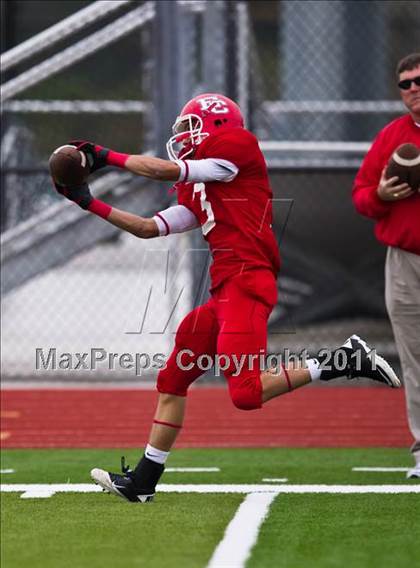 Thumbnail 1 in El Campo vs. La Marque (4A Region 3 Bi-District Playoffs) photogallery.