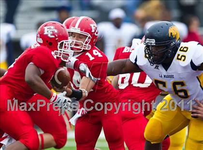 Thumbnail 3 in El Campo vs. La Marque (4A Region 3 Bi-District Playoffs) photogallery.
