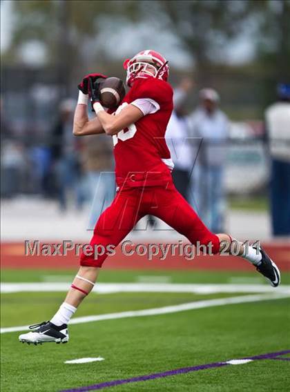 Thumbnail 2 in El Campo vs. La Marque (4A Region 3 Bi-District Playoffs) photogallery.