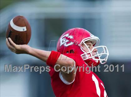 Thumbnail 3 in El Campo vs. La Marque (4A Region 3 Bi-District Playoffs) photogallery.