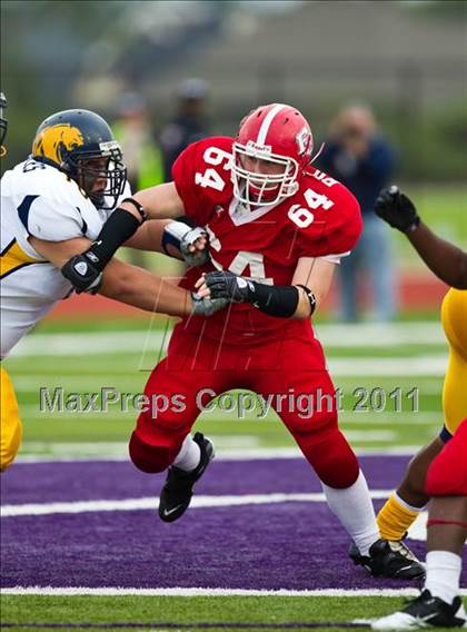 Thumbnail 3 in El Campo vs. La Marque (4A Region 3 Bi-District Playoffs) photogallery.