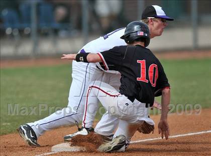 Thumbnail 2 in Denton vs. MacArthur (Carrollton Diamond Classic) photogallery.
