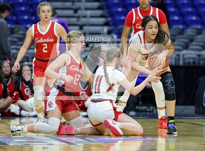 Thumbnail 1 in Huntington vs. Columbus (UIL 3A Basketball Semifinal) photogallery.