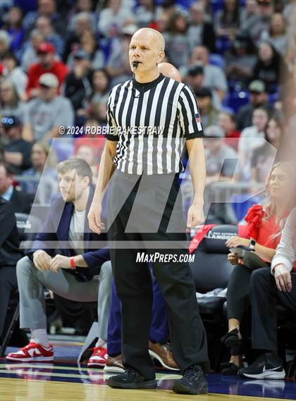 Thumbnail 2 in Huntington vs. Columbus (UIL 3A Basketball Semifinal) photogallery.