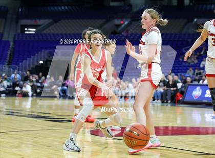 Thumbnail 2 in Huntington vs. Columbus (UIL 3A Basketball Semifinal) photogallery.