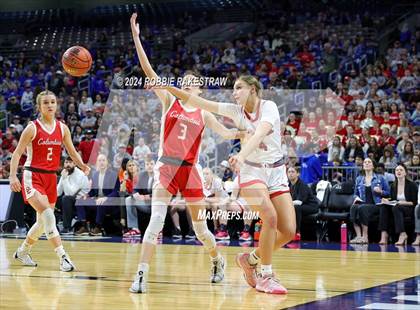 Thumbnail 1 in Huntington vs. Columbus (UIL 3A Basketball Semifinal) photogallery.
