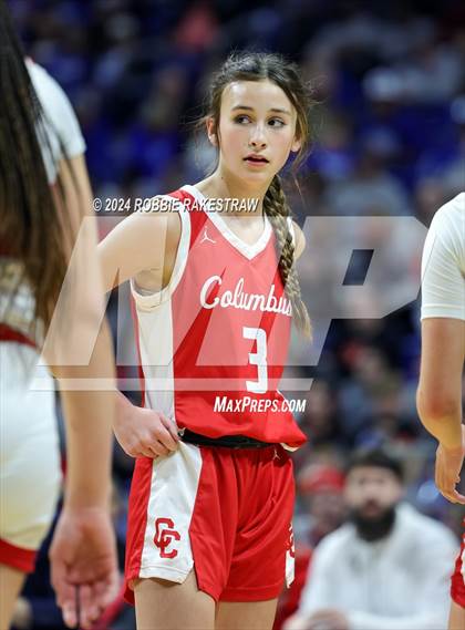 Thumbnail 1 in Huntington vs. Columbus (UIL 3A Basketball Semifinal) photogallery.