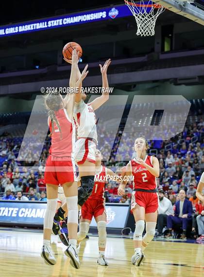 Thumbnail 2 in Huntington vs. Columbus (UIL 3A Basketball Semifinal) photogallery.