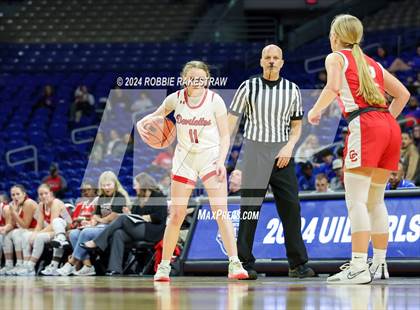 Thumbnail 2 in Huntington vs. Columbus (UIL 3A Basketball Semifinal) photogallery.
