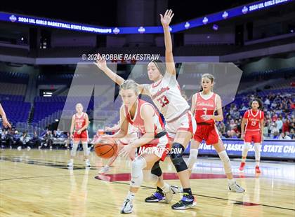 Thumbnail 1 in Huntington vs. Columbus (UIL 3A Basketball Semifinal) photogallery.