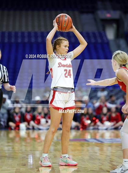 Thumbnail 2 in Huntington vs. Columbus (UIL 3A Basketball Semifinal) photogallery.