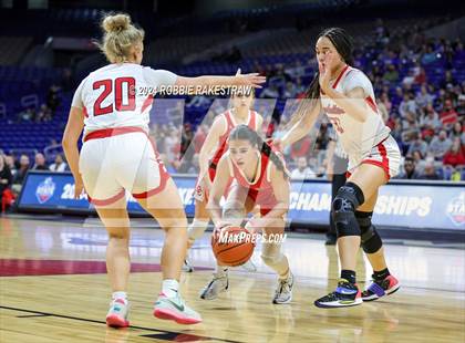 Thumbnail 2 in Huntington vs. Columbus (UIL 3A Basketball Semifinal) photogallery.
