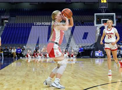 Thumbnail 2 in Huntington vs. Columbus (UIL 3A Basketball Semifinal) photogallery.