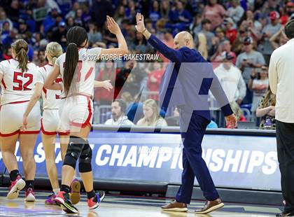 Thumbnail 3 in Huntington vs. Columbus (UIL 3A Basketball Semifinal) photogallery.