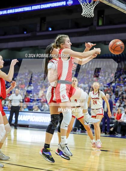 Thumbnail 1 in Huntington vs. Columbus (UIL 3A Basketball Semifinal) photogallery.
