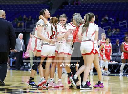 Thumbnail 2 in Huntington vs. Columbus (UIL 3A Basketball Semifinal) photogallery.