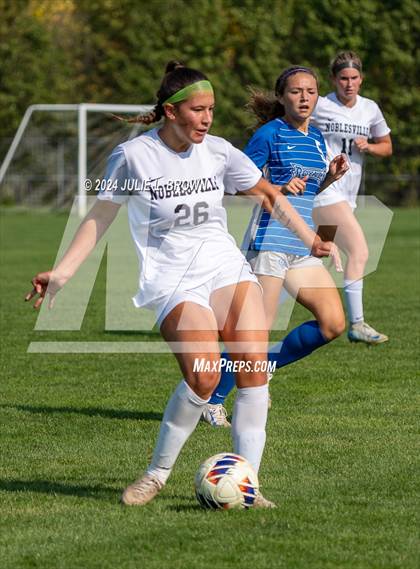 Thumbnail 2 in Noblesville vs. Hamilton Southeastern (IHSAA 3A Sectional 8 Final) photogallery.
