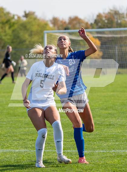 Thumbnail 1 in Noblesville vs. Hamilton Southeastern (IHSAA 3A Sectional 8 Final) photogallery.
