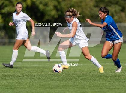 Thumbnail 2 in Noblesville vs. Hamilton Southeastern (IHSAA 3A Sectional 8 Final) photogallery.