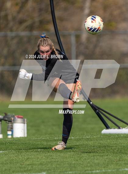Thumbnail 1 in Noblesville vs. Hamilton Southeastern (IHSAA 3A Sectional 8 Final) photogallery.