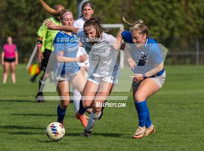 Thumbnail 2 in Noblesville vs. Hamilton Southeastern (IHSAA 3A Sectional 8 Final) photogallery.