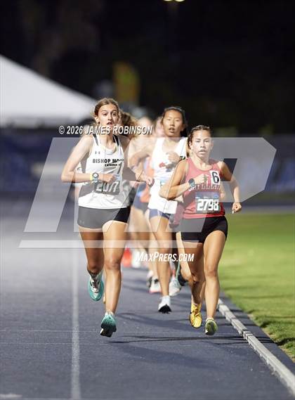 Thumbnail 2 in FHSAA Class 3A Final (3200m) photogallery.