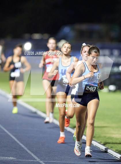 Thumbnail 1 in FHSAA Class 3A Final (3200m) photogallery.