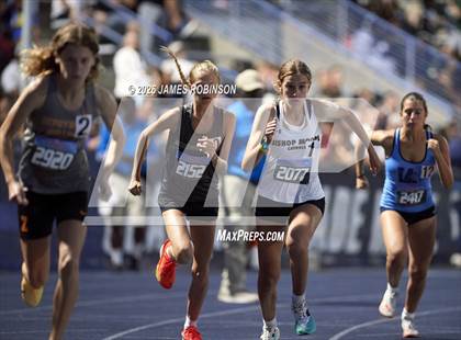 Thumbnail 2 in FHSAA Class 3A Final (3200m) photogallery.