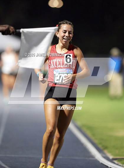 Thumbnail 2 in FHSAA Class 3A Final (3200m) photogallery.