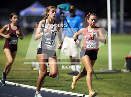 Thumbnail 1 in FHSAA Class 3A Final (3200m) photogallery.