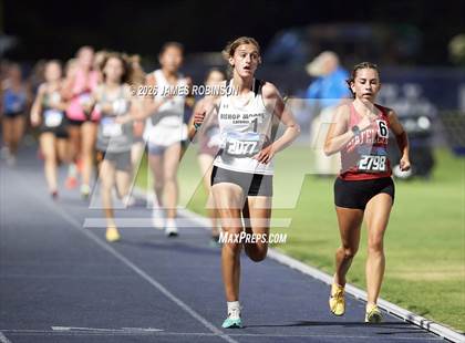 Thumbnail 3 in FHSAA Class 3A Final (3200m) photogallery.