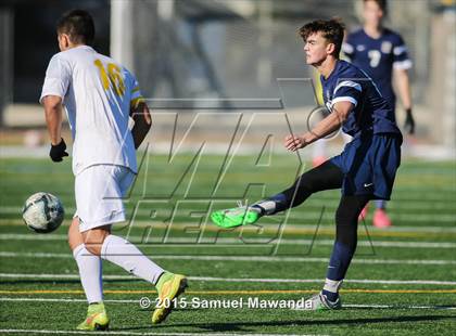 Thumbnail 2 in Notre Dame (SO) vs Royal (Valley Kick off Classic) photogallery.