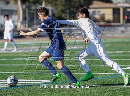 Thumbnail 2 in Notre Dame (SO) vs Royal (Valley Kick off Classic) photogallery.