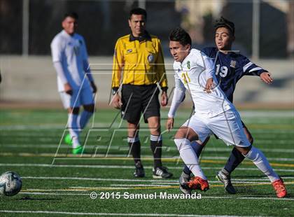 Thumbnail 2 in Notre Dame (SO) vs Royal (Valley Kick off Classic) photogallery.