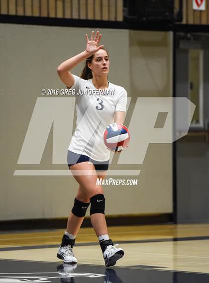 Thumbnail 2 in Marin Catholic vs. Alhambra (CIF NCS D3 Semi-Finals) photogallery.