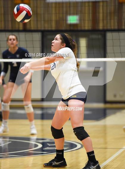 Thumbnail 3 in Marin Catholic vs. Alhambra (CIF NCS D3 Semi-Finals) photogallery.