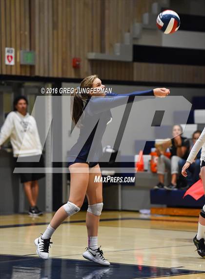 Thumbnail 2 in Marin Catholic vs. Alhambra (CIF NCS D3 Semi-Finals) photogallery.