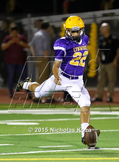 Thumbnail 3 in Lynwood vs. Firebaugh (Lynwood City Classic) photogallery.