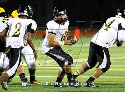 Thumbnail 2 in Lynwood vs. Firebaugh (Lynwood City Classic) photogallery.