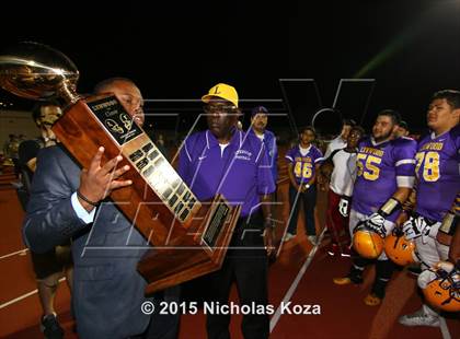 Thumbnail 1 in Lynwood vs. Firebaugh (Lynwood City Classic) photogallery.
