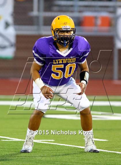 Thumbnail 2 in Lynwood vs. Firebaugh (Lynwood City Classic) photogallery.