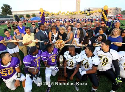 Thumbnail 3 in Lynwood vs. Firebaugh (Lynwood City Classic) photogallery.