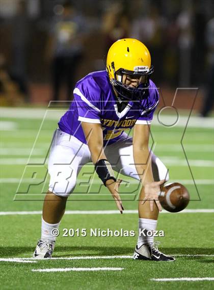 Thumbnail 3 in Lynwood vs. Firebaugh (Lynwood City Classic) photogallery.