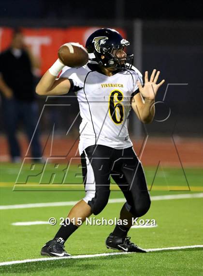 Thumbnail 3 in Lynwood vs. Firebaugh (Lynwood City Classic) photogallery.