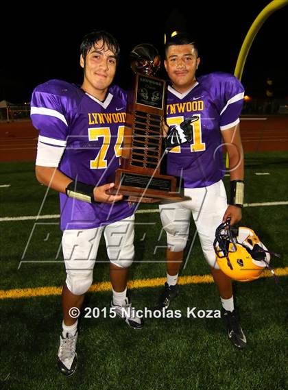 Thumbnail 3 in Lynwood vs. Firebaugh (Lynwood City Classic) photogallery.