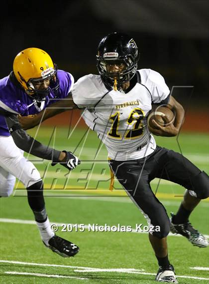 Thumbnail 2 in Lynwood vs. Firebaugh (Lynwood City Classic) photogallery.
