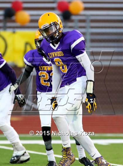 Thumbnail 1 in Lynwood vs. Firebaugh (Lynwood City Classic) photogallery.
