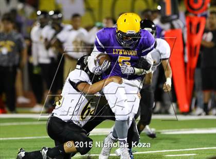 Thumbnail 2 in Lynwood vs. Firebaugh (Lynwood City Classic) photogallery.