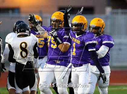 Thumbnail 3 in Lynwood vs. Firebaugh (Lynwood City Classic) photogallery.