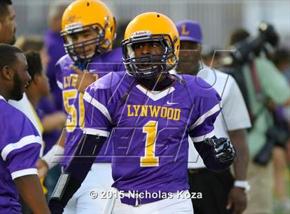 Thumbnail 1 in Lynwood vs. Firebaugh (Lynwood City Classic) photogallery.